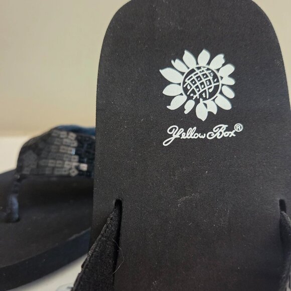 Yellow Box Sandy Sandals NIB 8.5 Black Sequin Thong Flip Flops - Picture 10 of 13